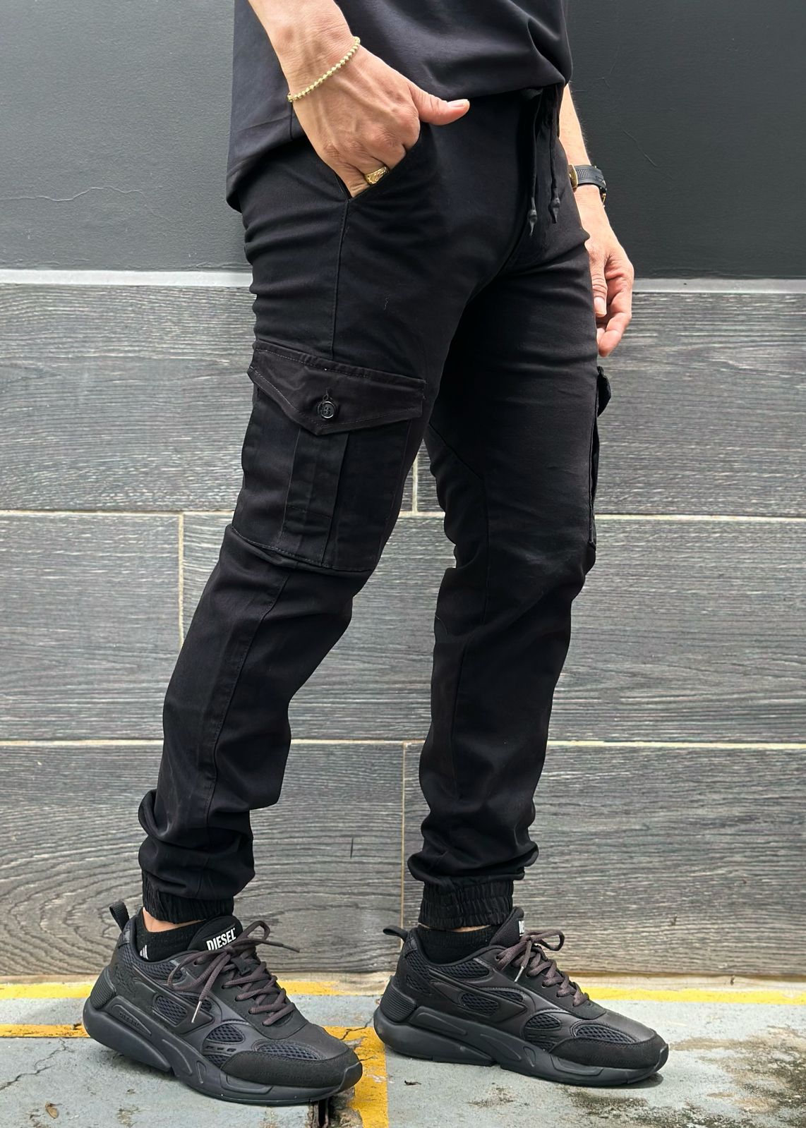JOGGER CABALLERO NEGRO REF: 7197014